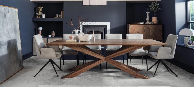 Huxley dining table