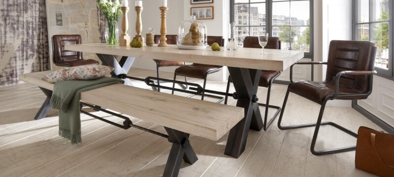 Bodahl Kanas oak dining table and bench