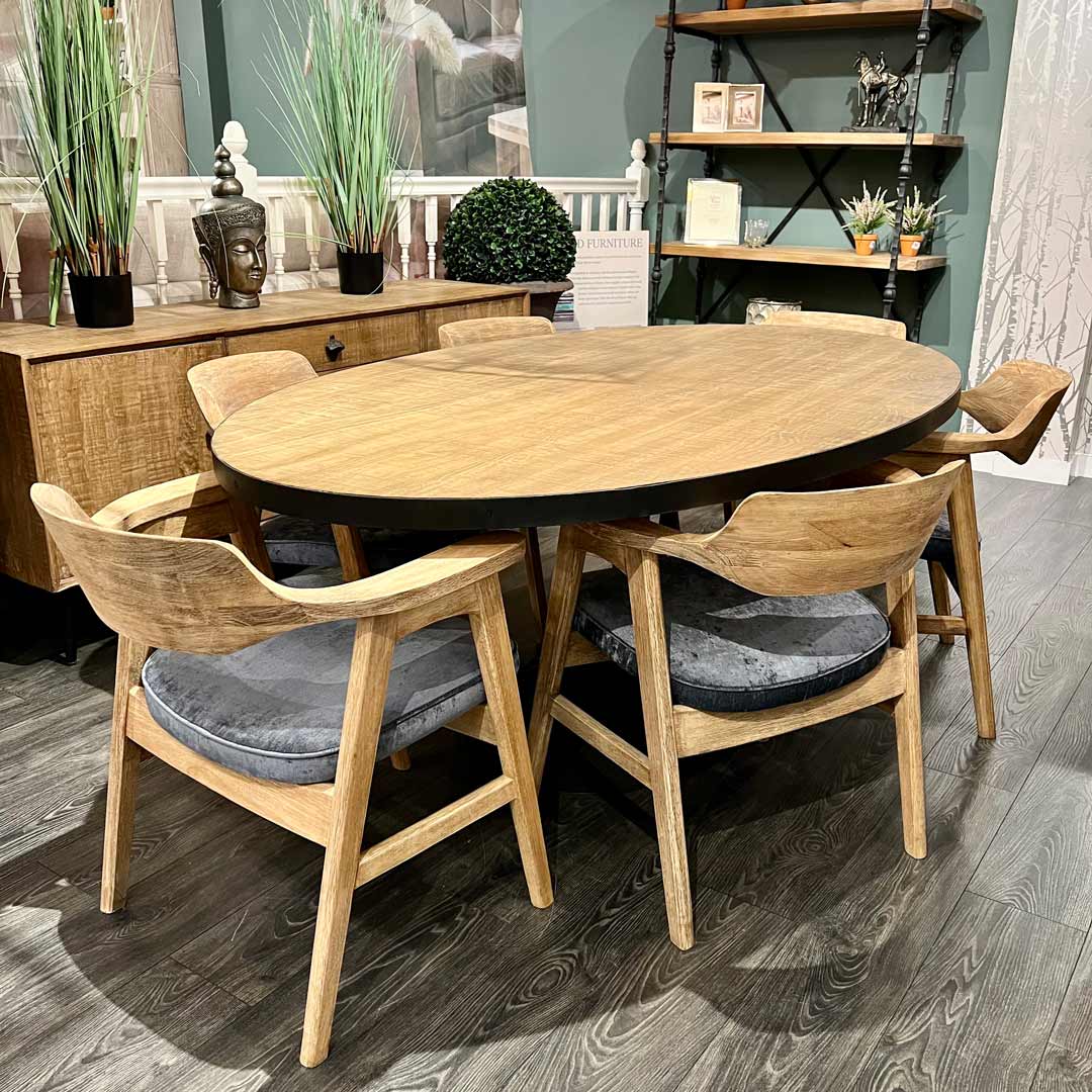 Genesis oval table and 6 chairs