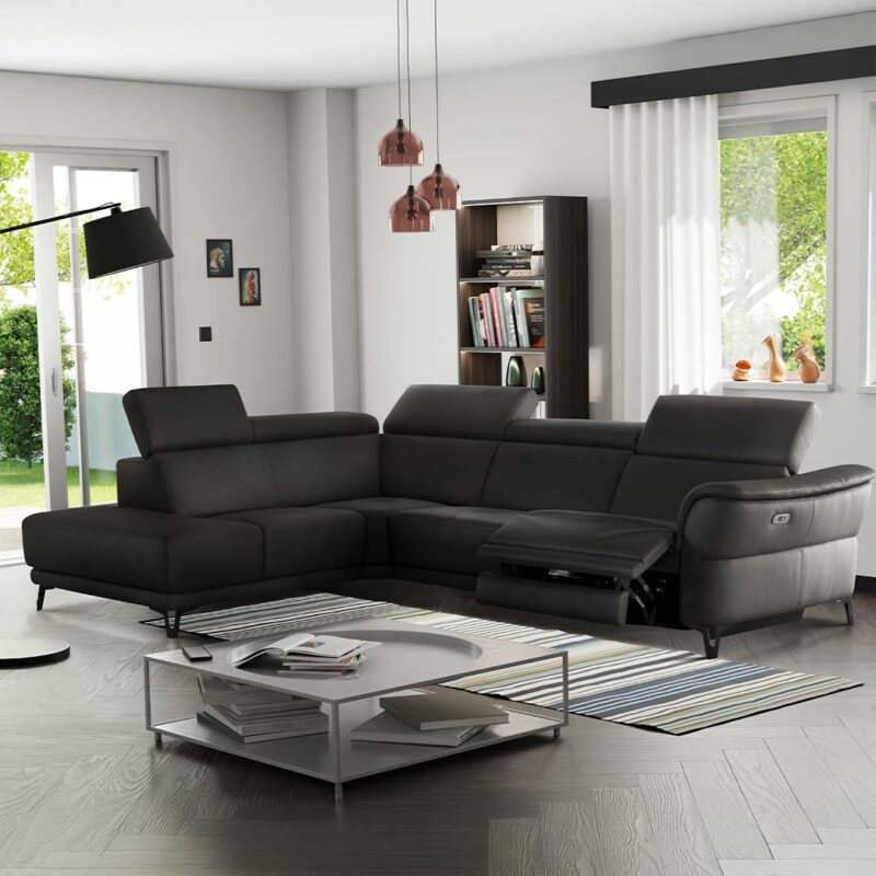 Catania corner sofa with power recliner