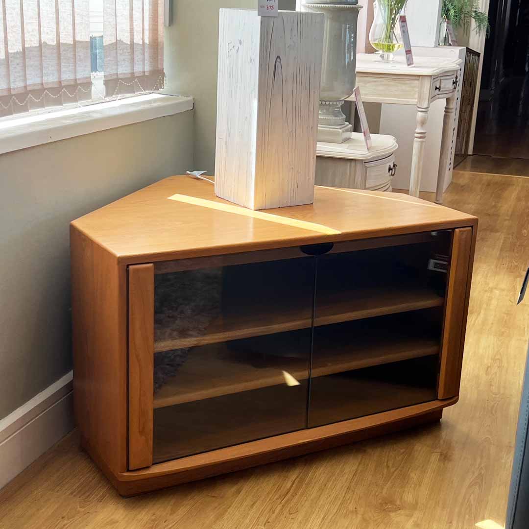 Ercol Windsor corner tv unit with glass doors