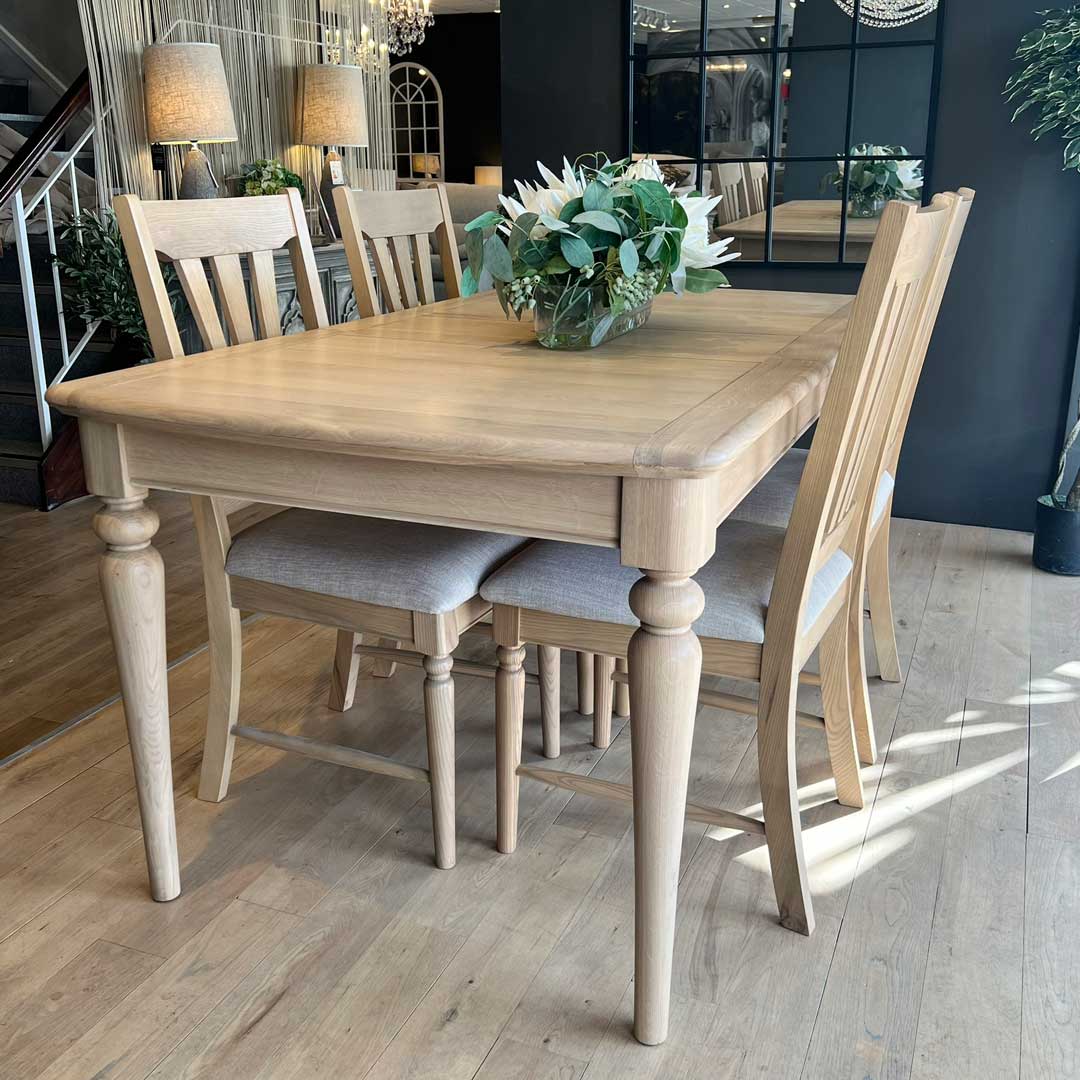 Lynton oak extending table & 6 chairs